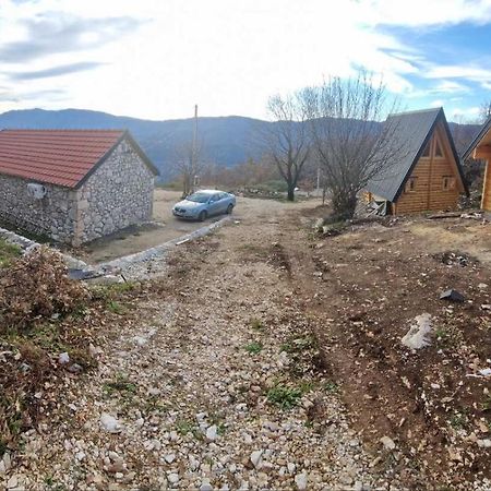 Apartmani Perosevic ดานิลอฟแกรด ภายนอก รูปภาพ